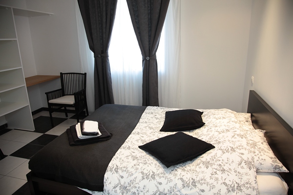 chambre d'h�tes avec placard de rangement